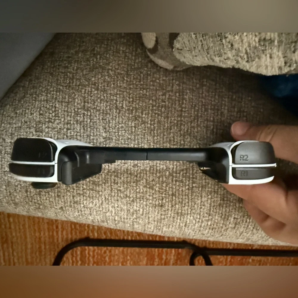 Backbone PlayStation Edition Mobile Controller - Lightning Port